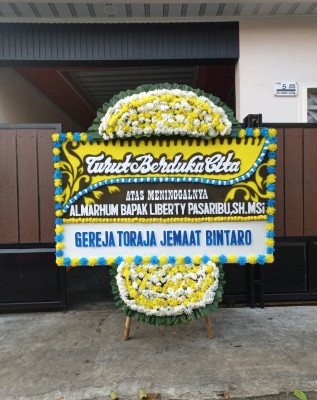 Papan Bunga Duka di Sindangagung